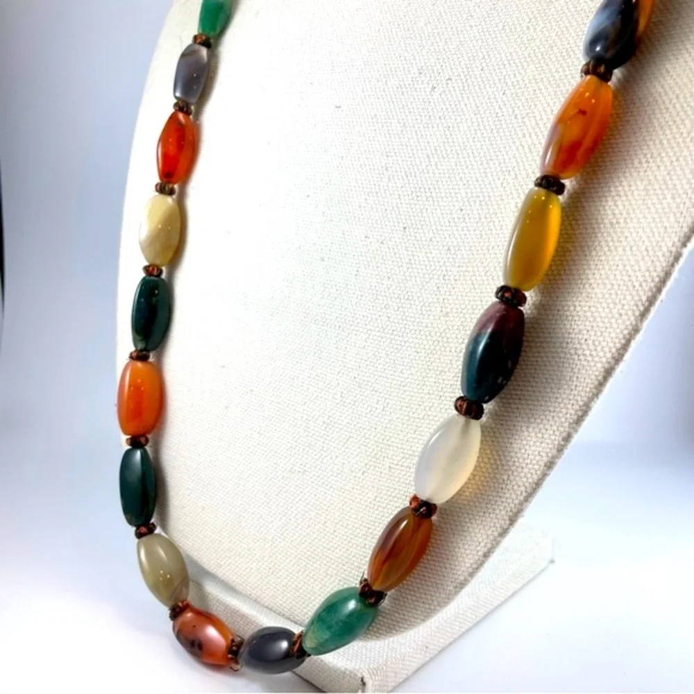 Vintage Multi Colored Natural Polished Agate Aventurine Stone Necklace Stunning